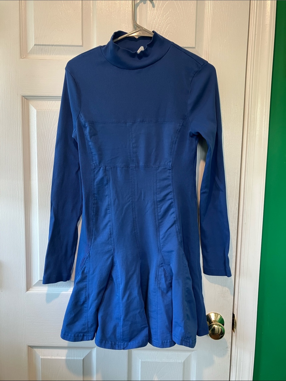 Anthropologie daily practice mini swing dress long sleeve blue medium